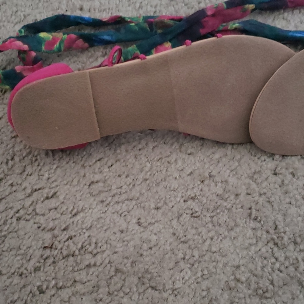 Shoes - Picture 2 of 2
